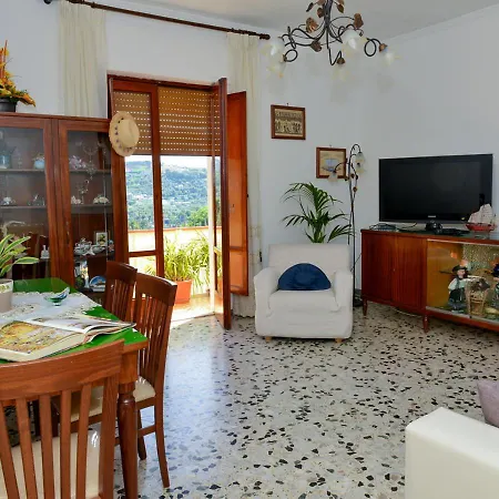 La Casa Dei Nonni Lägenhet