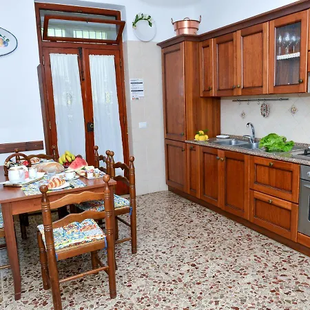 La Casa Dei Nonni * Massa Lubrense