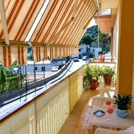 Appartement La Casa Dei Nonni Massa Lubrense
